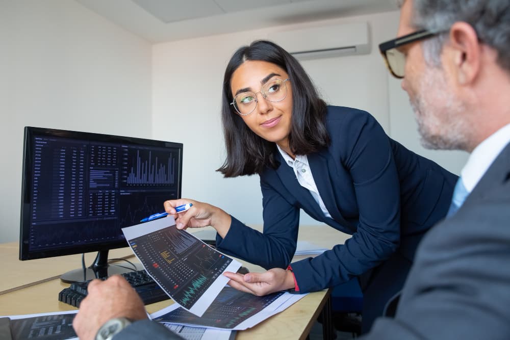 Construyendo una estrategia de SEO-SEM efectiva con un especialista freelance